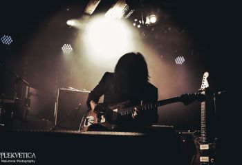 Mono - Photo by Melumnia Photography