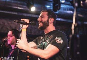 Polar Shift - Photo by Nissyen Arts