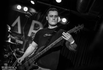 Polar Shift - Photo by Nissyen Arts