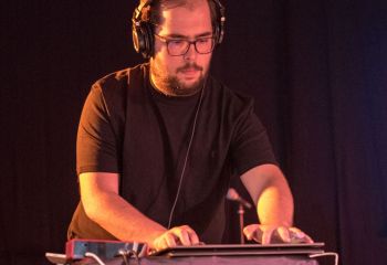 Raiva Rosa - Photo by Marc