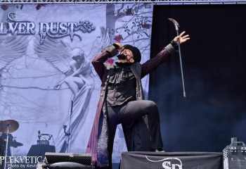 Silver Dust - Photo by Kevin