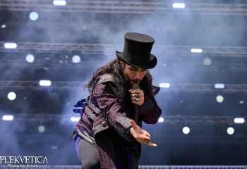 Silver Dust - Photo by Kevin