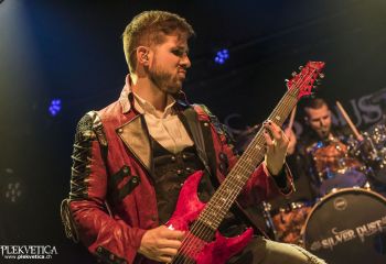 Silver Dust - Photo by Dänu