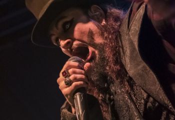 Silver Dust - Photo by Dänu