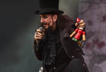 silver-dust-rock-the-lakes-a7405739