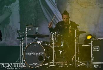 silver-dust-rock-the-lakes-a7405782