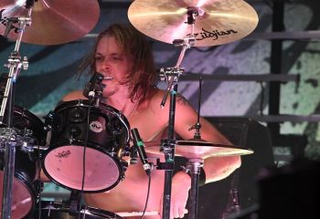 The Darkness - Photo by Pat