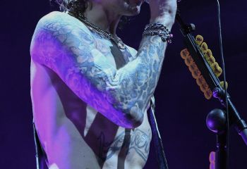 The Darkness - Photo by Pat