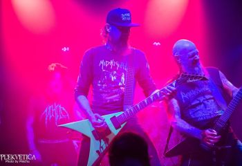 Total Annihilation-photo by Michel Varrin