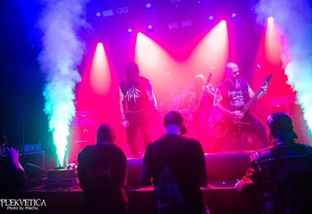 Total Annihilation-photo by Michel Varrin