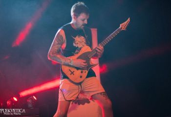 Trust the Shark-photo by Michel Varrin