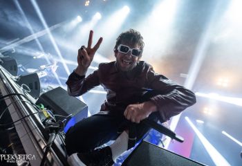 While She Sleeps - Photo by Dänu