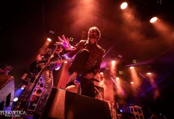 While She Sleeps - Photo by Dänu