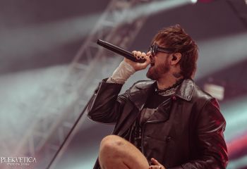 While She Sleeps - Photo by Dänu