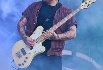 while-she-sleeps-a7509533