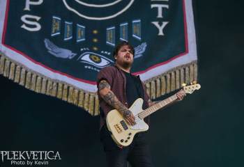 while-she-sleeps-a7509554