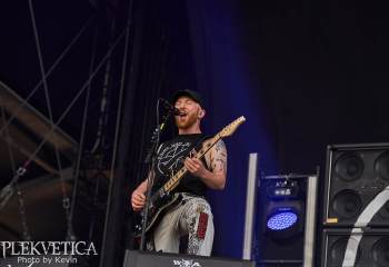 while-she-sleeps-a7509599