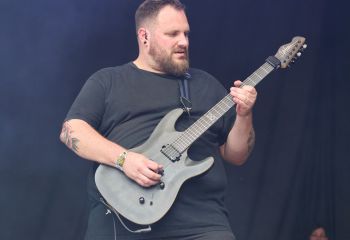 Windshelter - Photo By Peti