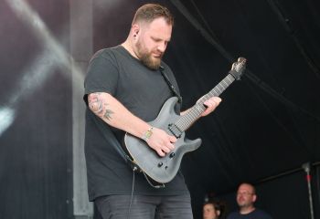 Windshelter - Photo By Peti