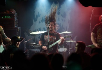 200 Stab Wounds - Photo By Peti