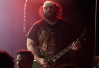 200 Stab Wounds - Photo By Peti