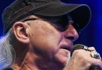 Accept - Photo by Pat