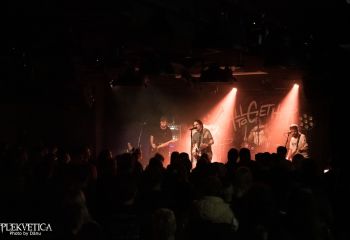 All To Get Her - Photo by Dänu