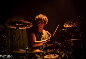 Crimson Pride - Photo by Miky