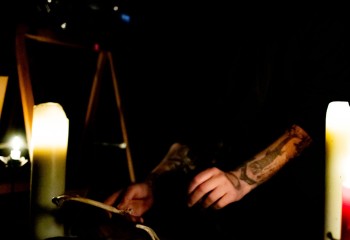 Curse all Kings - Photo by Natalie