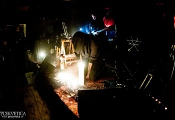 Curse all Kings - Photo by Natalie