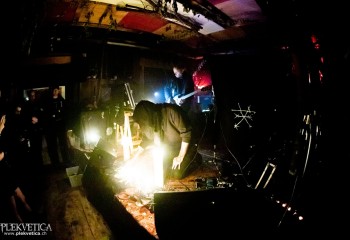 Curse all Kings - Photo by Natalie