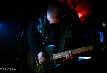 Curse all Kings - Photo by Natalie