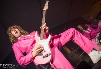 Cutting Corners - Photo by Dänu