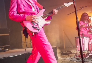 Cutting Corners - Photo by Dänu