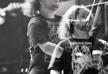 DARKNESS SURROUNDING - Photo By Peti