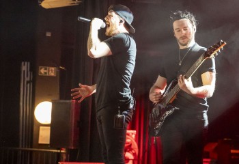 Defects - Photo by Roli