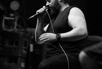 Dirty Shirt - Photo By Peti