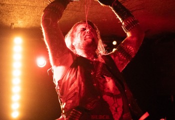 Dolchstoß - Photo by Natalie