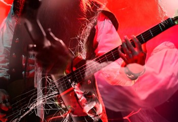 Dominum - Photo By Peti