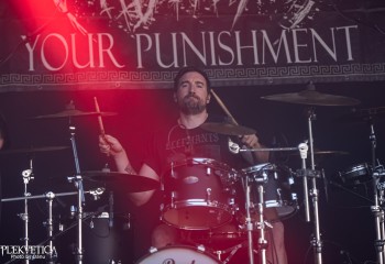 Embrace Your Punishment - Photo by Dänu