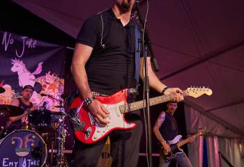 emy-no-joke-summerside-festival-7r503897