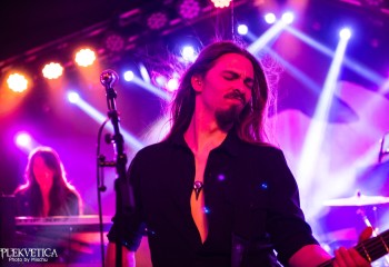 Fighter V-photo by Michel Varrin