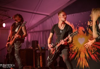 Fireborn - Photo by Dänu