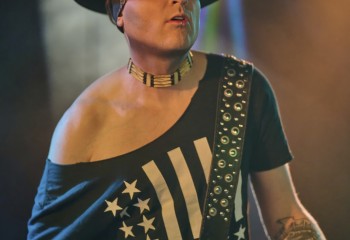 FLORIAN GREY - Photo By Peti