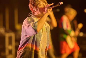 FLOW - Photo By Peti