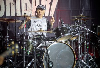 FLOW - Photo By Peti