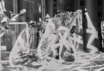 FLOW - Photo By Peti