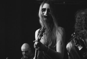 Ghörnt - Photo by Roli