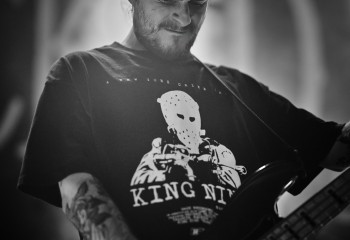 Headbussa - Photo By Peti