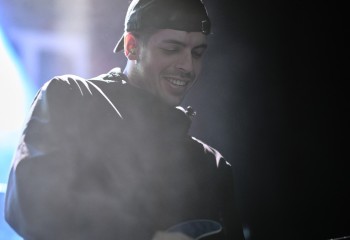 Headbussa - Photo By Peti